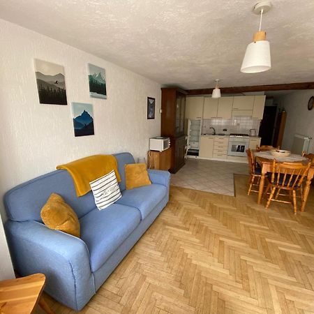 Casa Vacanze A La Salle Luaran gambar