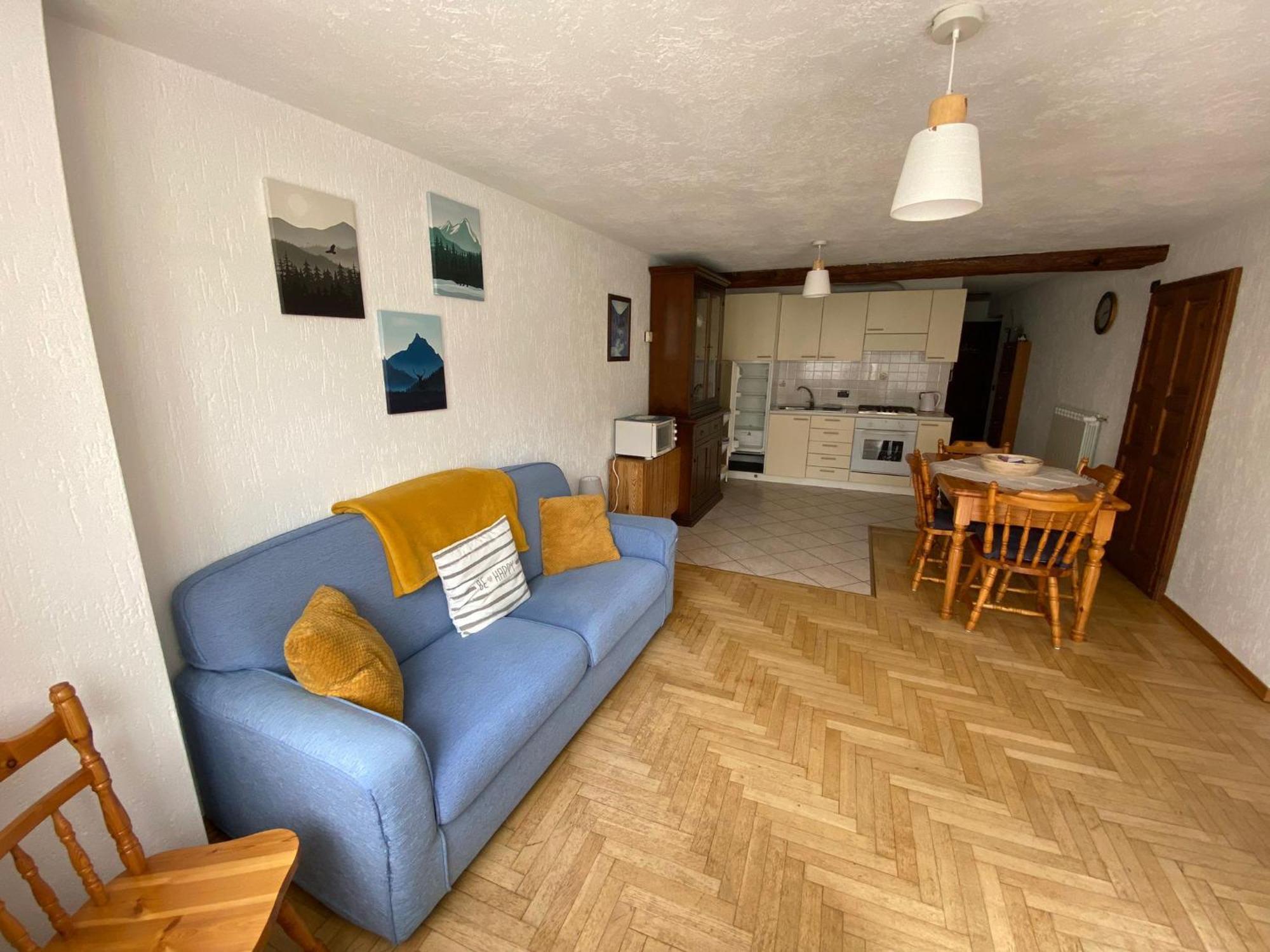 Casa Vacanze A La Salle Luaran gambar