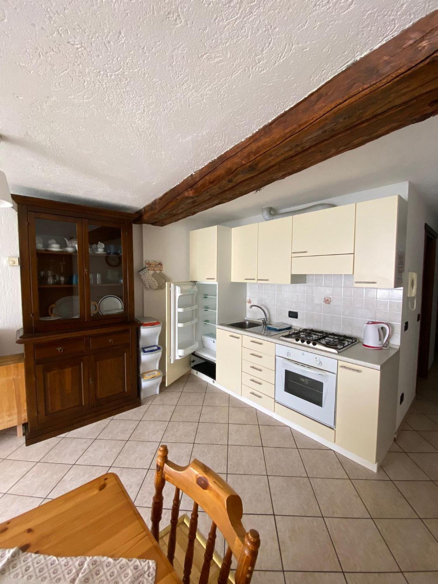 Casa Vacanze A La Salle Luaran gambar