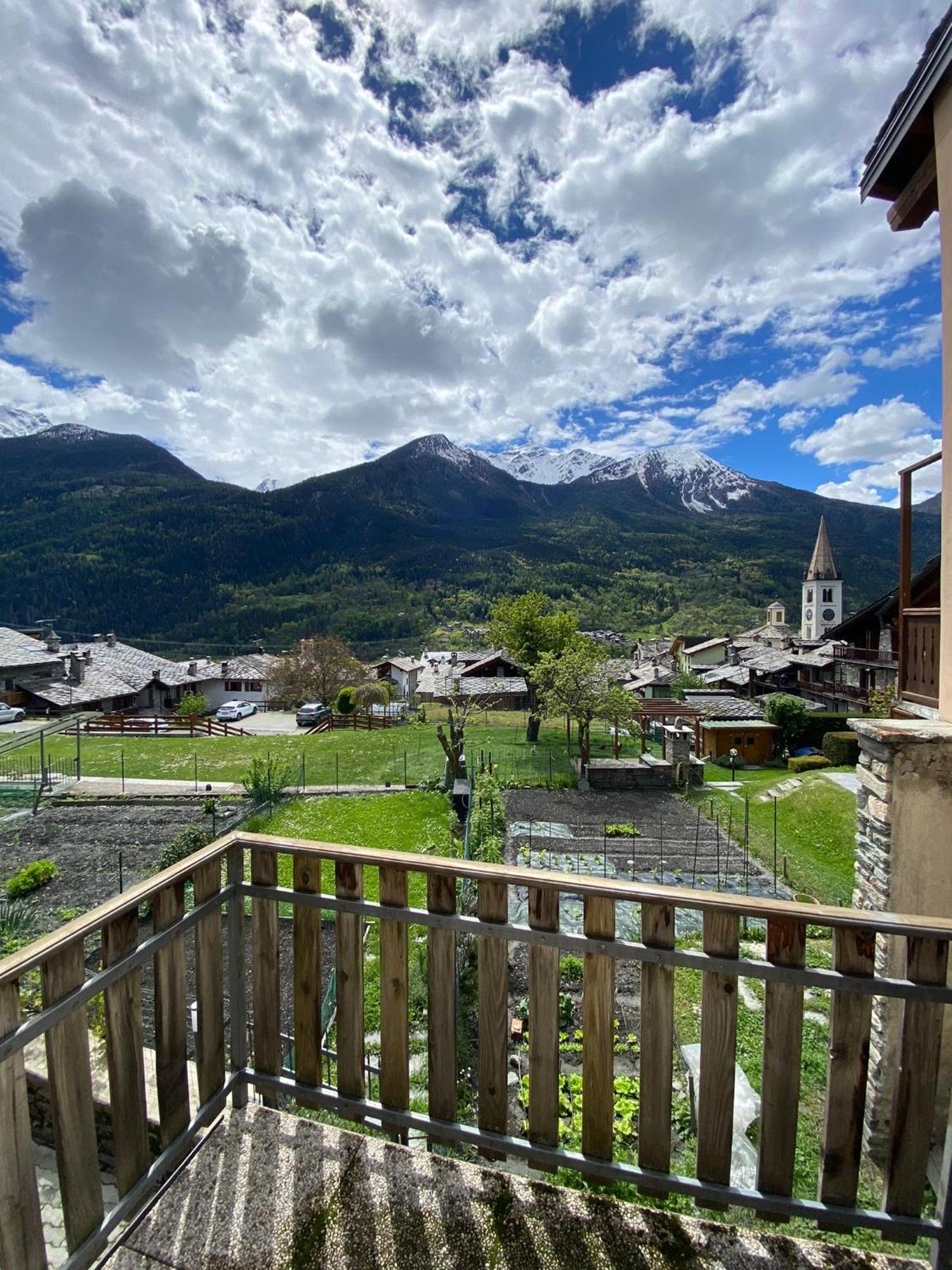 Casa Vacanze A La Salle Luaran gambar